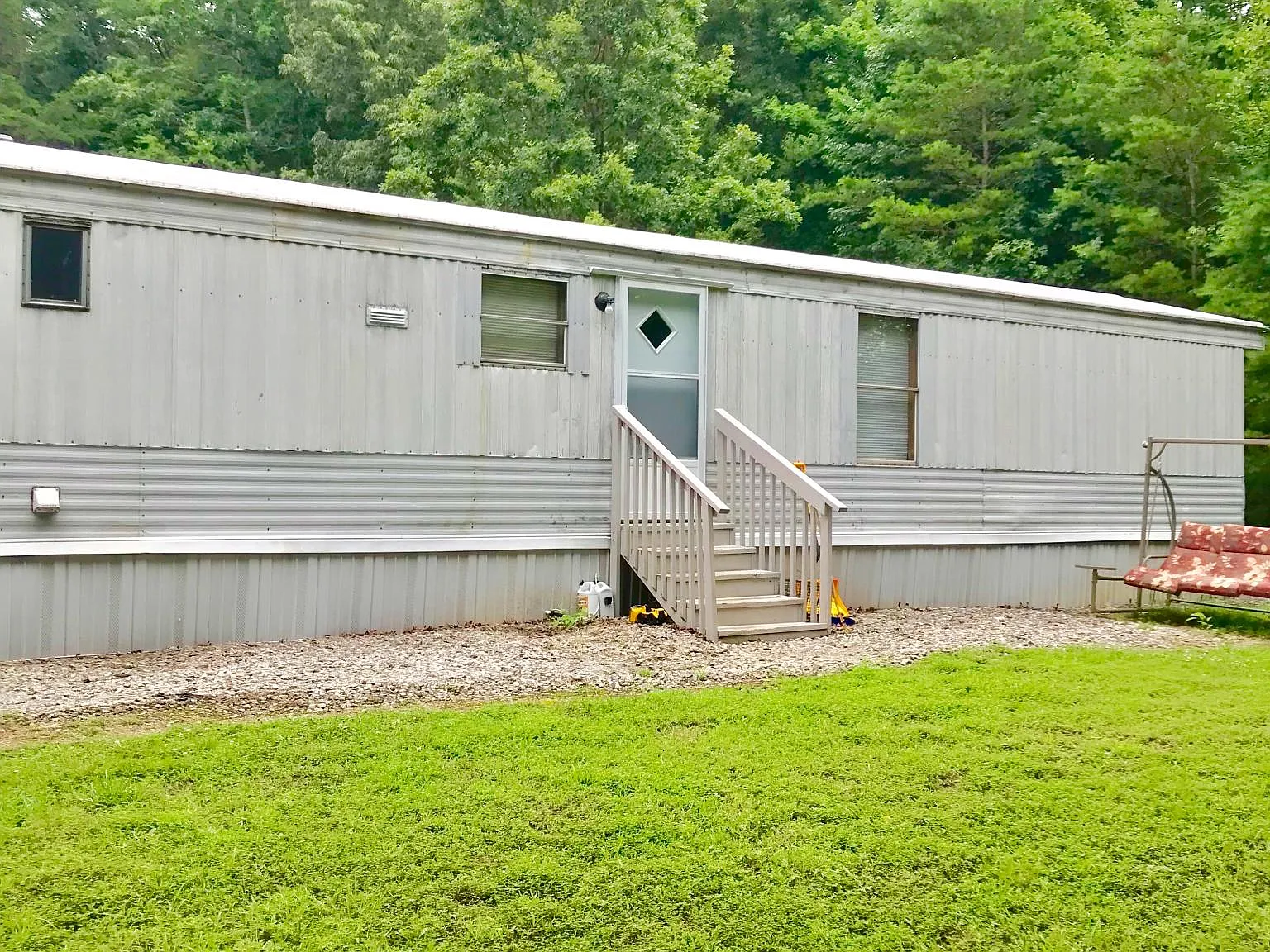 2 bed, 1.5 bath, 900 sqft, $1,150 — Photo 2