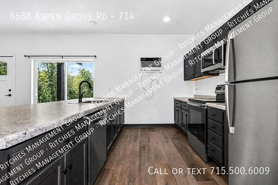 Brand-New Large 2 Bed, 2 Bath Apartment with Garage, Private Entry & In-Unit Laundry — Photo 4