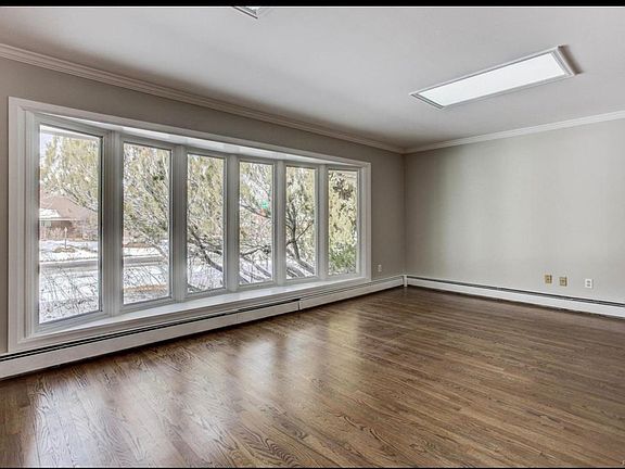 4th image of 5572 E Mansfield Ave