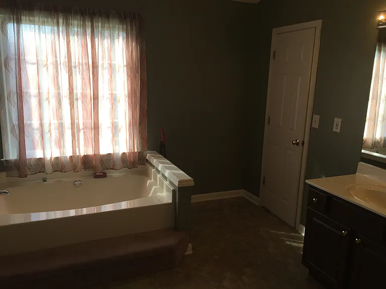 6075 Pattingham Dr — Photo 51