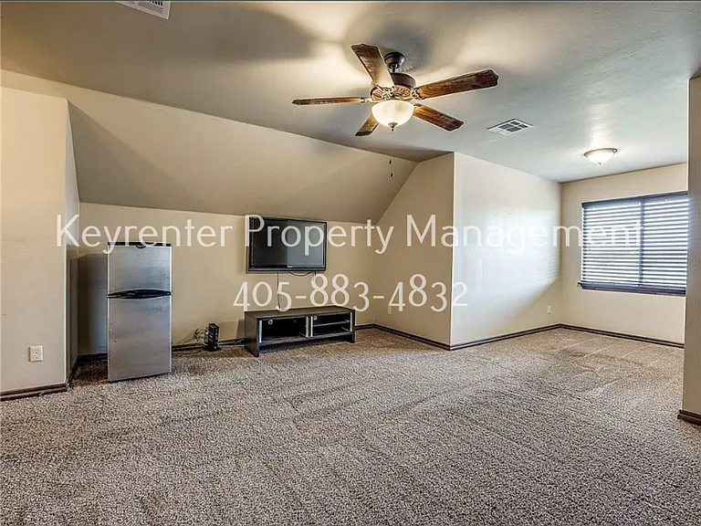 8409 NW 140th St — Photo 17
