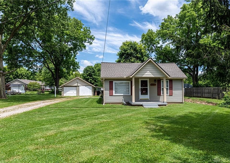 1st image of 8419 Corlee Ln