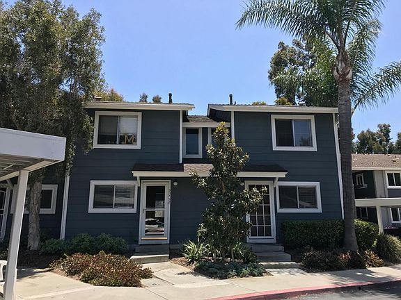 Front of the house, left unit