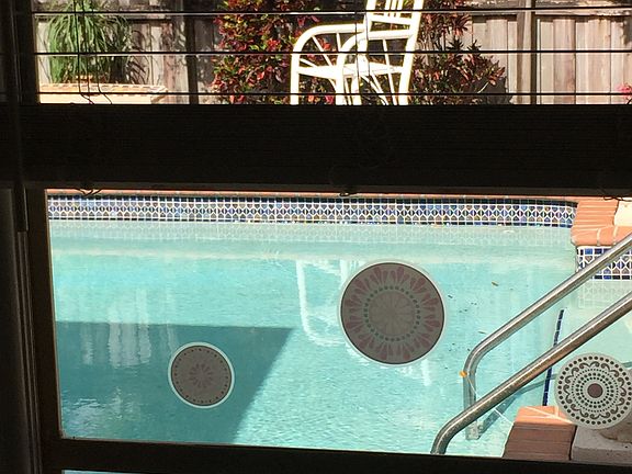 5th image of 10700 Sw 141 Ave