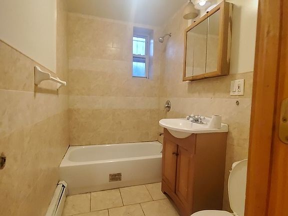 3rd image of 543 E 92nd St #Wi