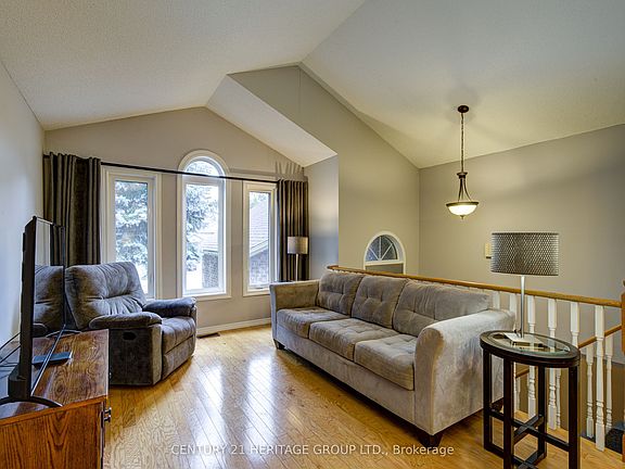 3rd image of 68 Dyer Dr