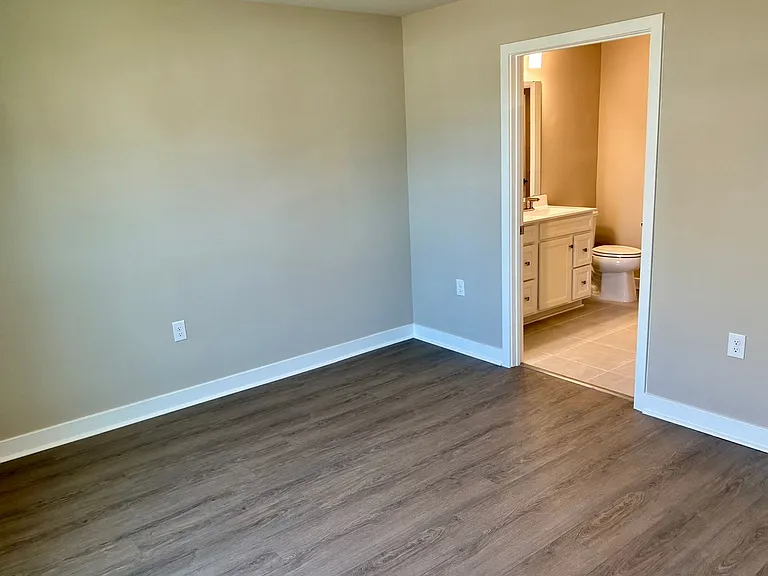 2030 Parow Ln NW — Photo 16