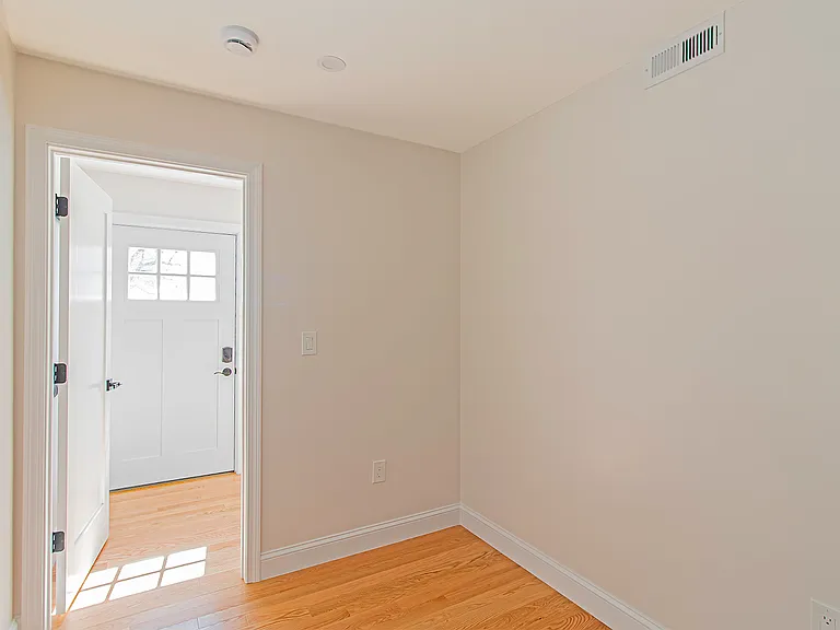 59 Auriga St — Photo 9