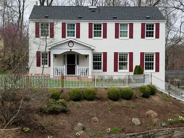 222 Cornwall Dr, Pittsburgh, PA 15238