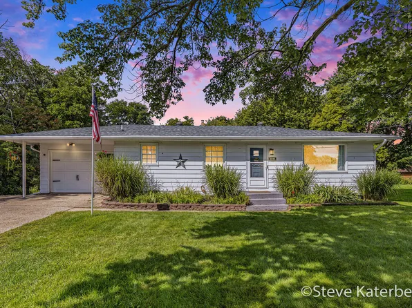 3225 Byron Center Ave SW, Wyoming, MI 49519