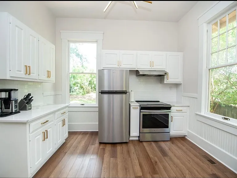 144 W Hampton Ave — Photo 12
