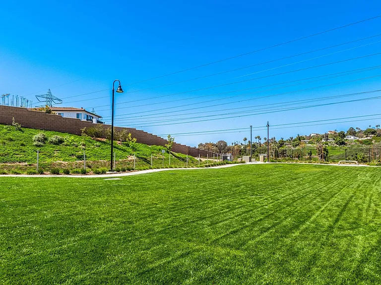 Parsley Ln — Photo 41
