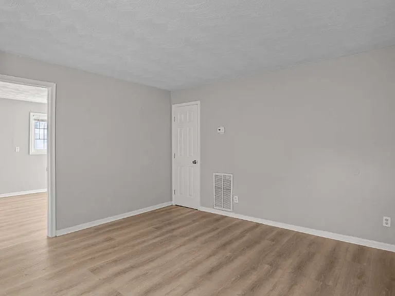 9628 Twelve Bay St #13 — Photo 3
