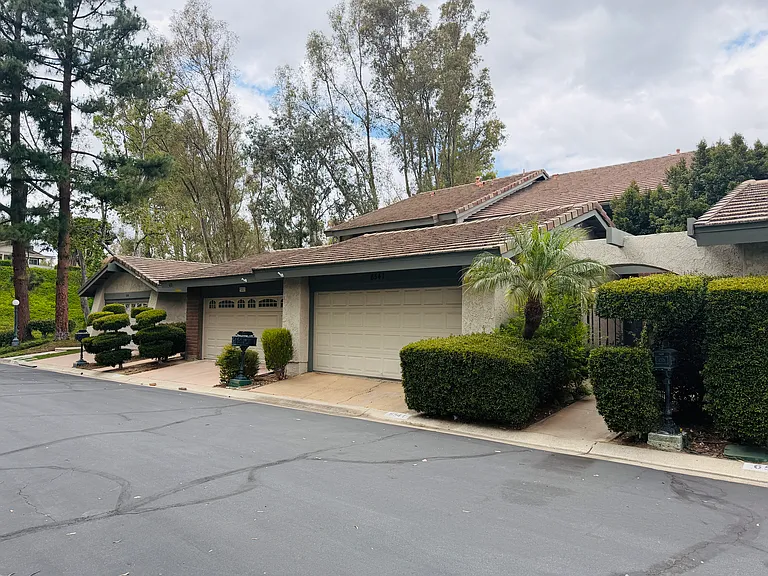 6541 E Paseo Goya — Photo 2