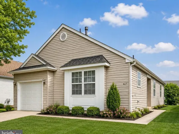 627 Barbados Dr, Williamstown, NJ 08094