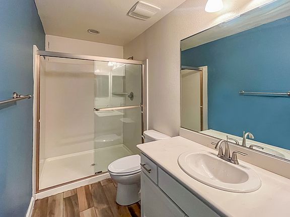 4th image of 691 N Capitol Ave Unit 3