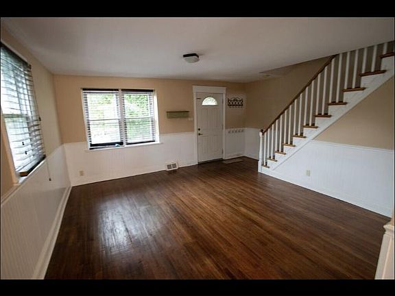 3rd image of 247 Childs Ave
