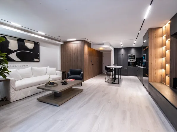 2301 Collins Ave APT 432, Miami Beach, FL 33139