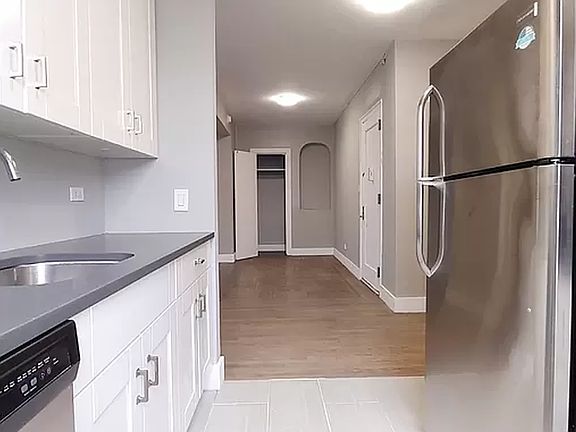 3rd image of 3660 Waldo Ave APT 5M