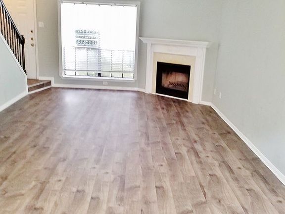 2nd image of 1620 Wellington Pl APT 202