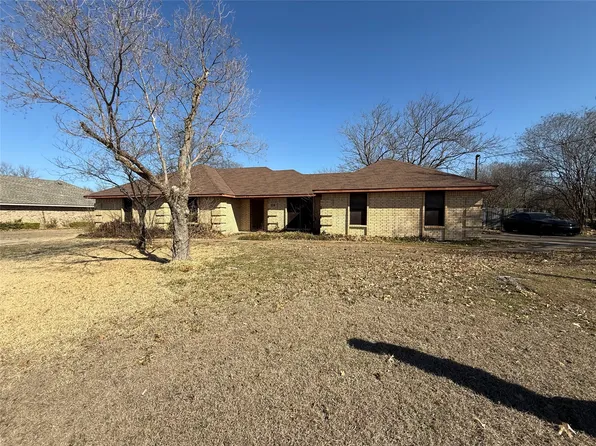 116 Crest Brook Dr, Red Oak, TX 75154