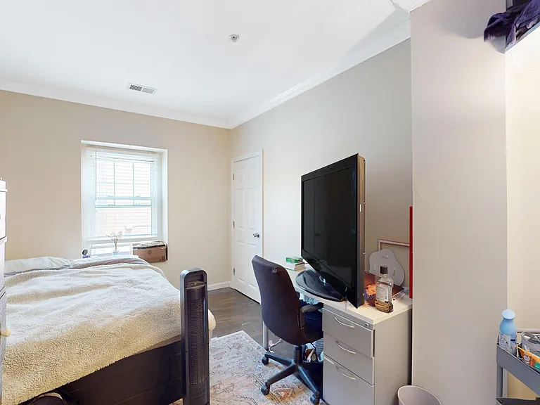 712 Shawmut Ave #9 — Photo 8