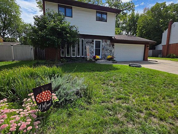 2nd image of 43327 Ryer Ct