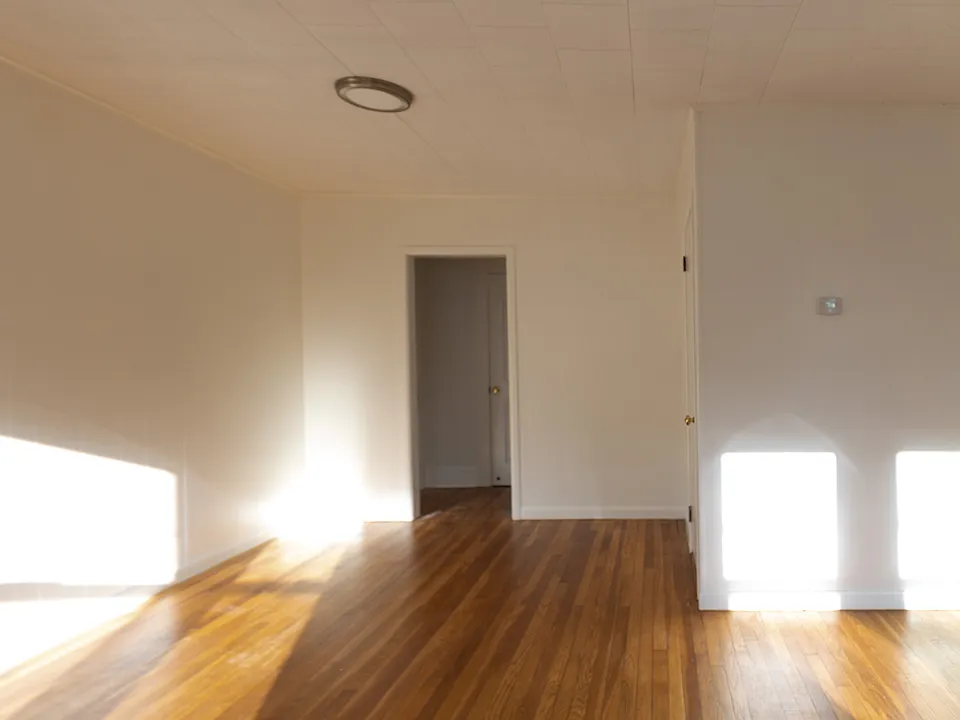 99 Osborne St #1