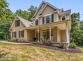11463 Crest Hill Rd, Marshall, VA 20115