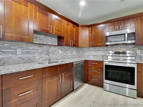 1200 SE Parkview Pl APT F6, Stuart, FL 34994