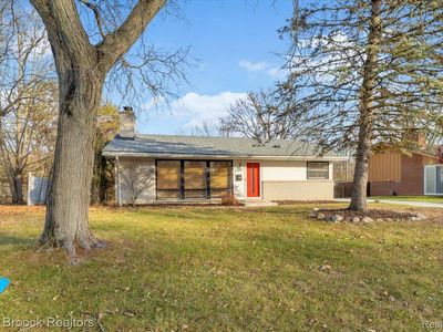 29676 Westbrook Pkwy, Southfield, MI, 48076