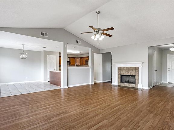 2nd image of 336 Tallow Creek Blvd