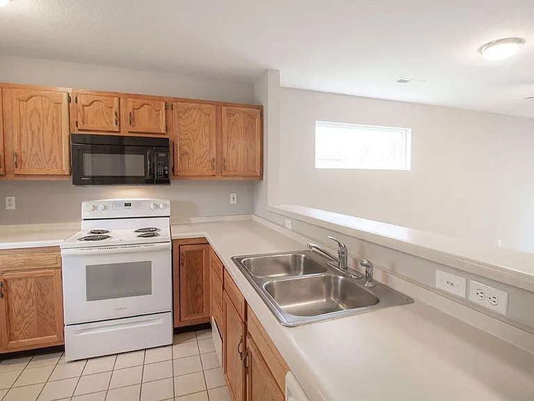 5308 Godas Cir — Photo 4