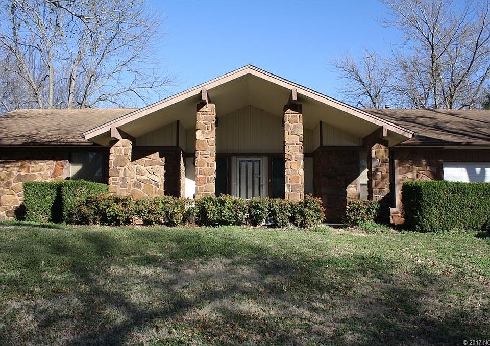 1st image of 1210 Oklahoma Pl