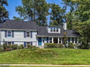 910 Dewolfe Dr, Alexandria, VA 22308