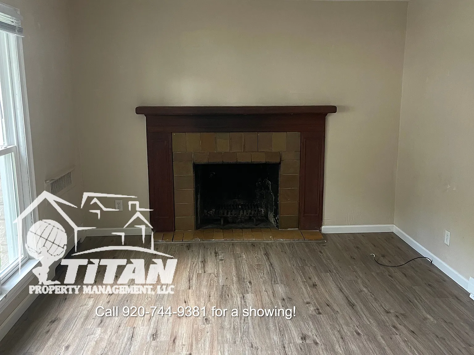 905 Stuart St — Photo 4
