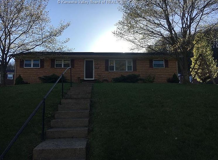 1st image of 2001 Chapel Hill Ln