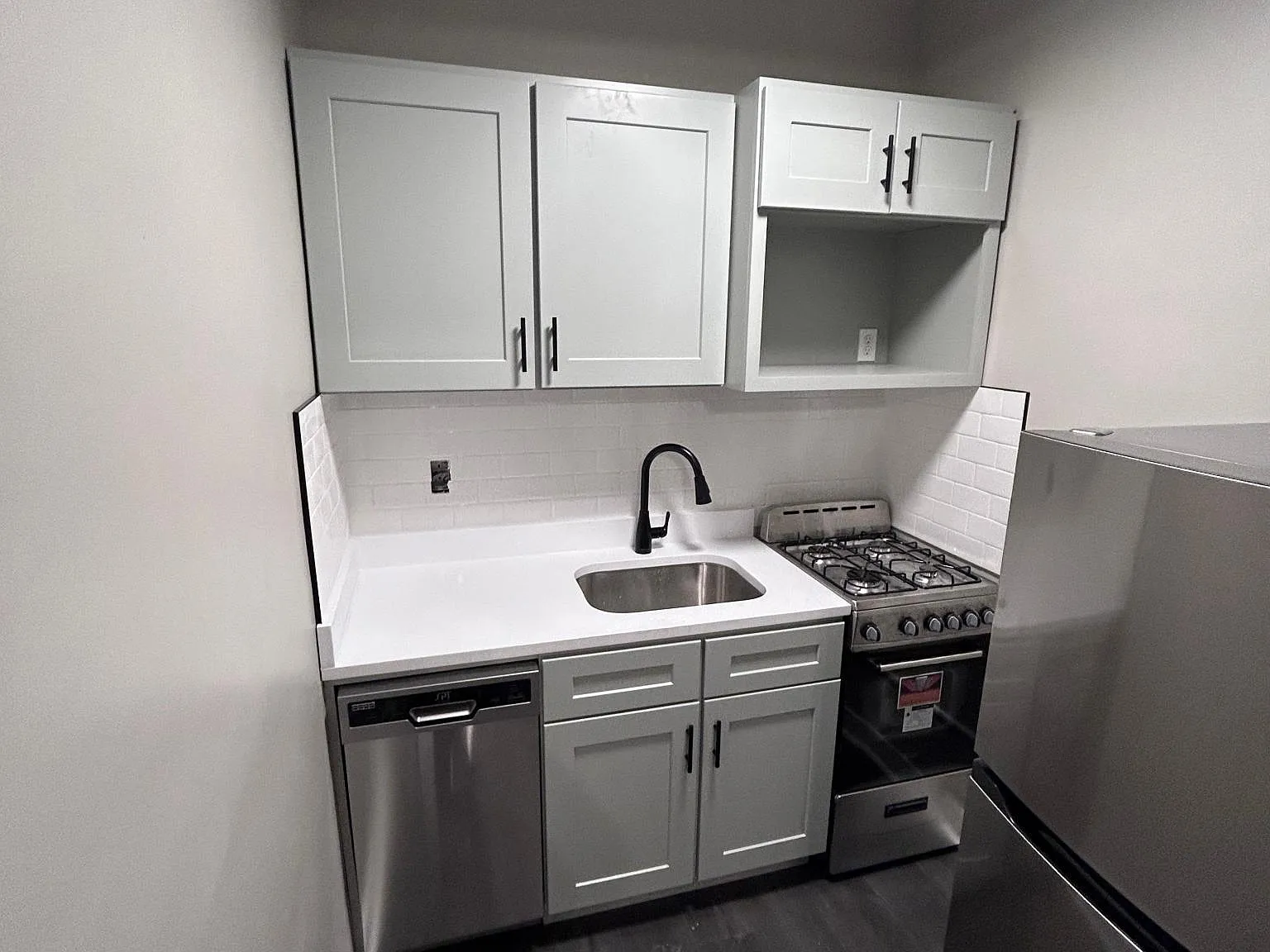 1 bed, 500 sqft, $1,050 — Photo 4