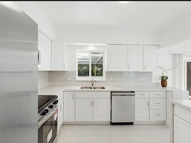 7160 SW 5th Ct #HOME — Photo 14