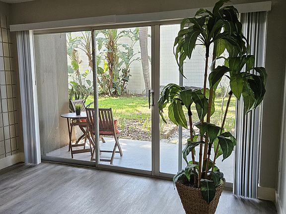 5th image of 4601 W Gray St #511C