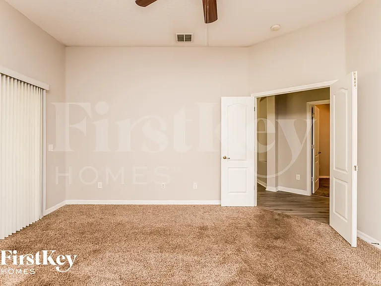 1521 Clapton Dr — Photo 13