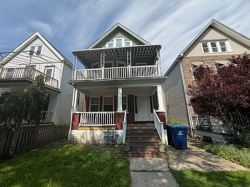 674 Richmond Ave #1 Photo 1
