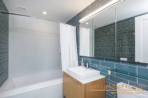 Sold by aptsandlofts.com | media 20