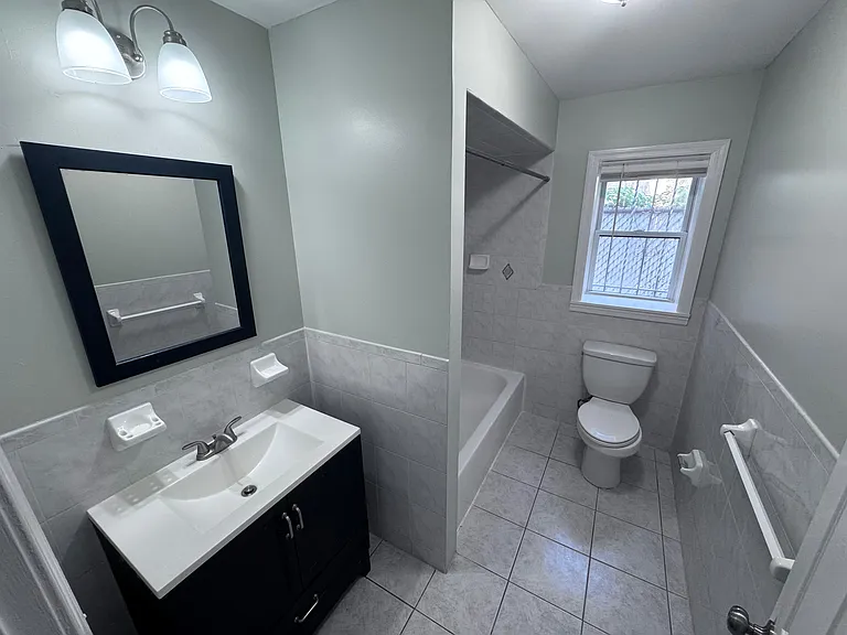 132 Fabyan Pl #1F — Photo 5