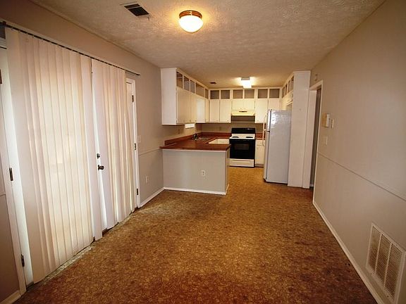 5th image of 5712 Saint Thomas Dr