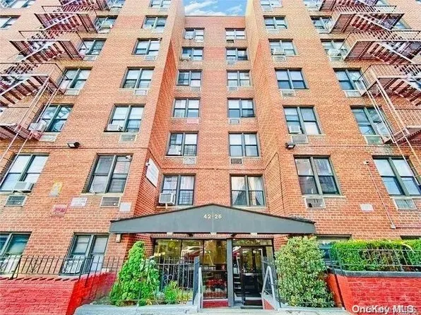 42-26 81st Street #4M, Elmhurst, NY 11373