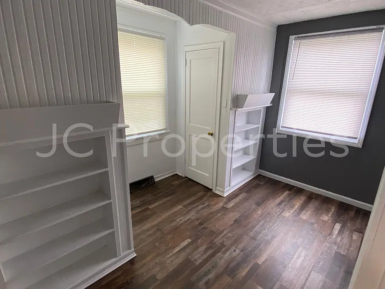 4406 Waymire Ave — Photo 6