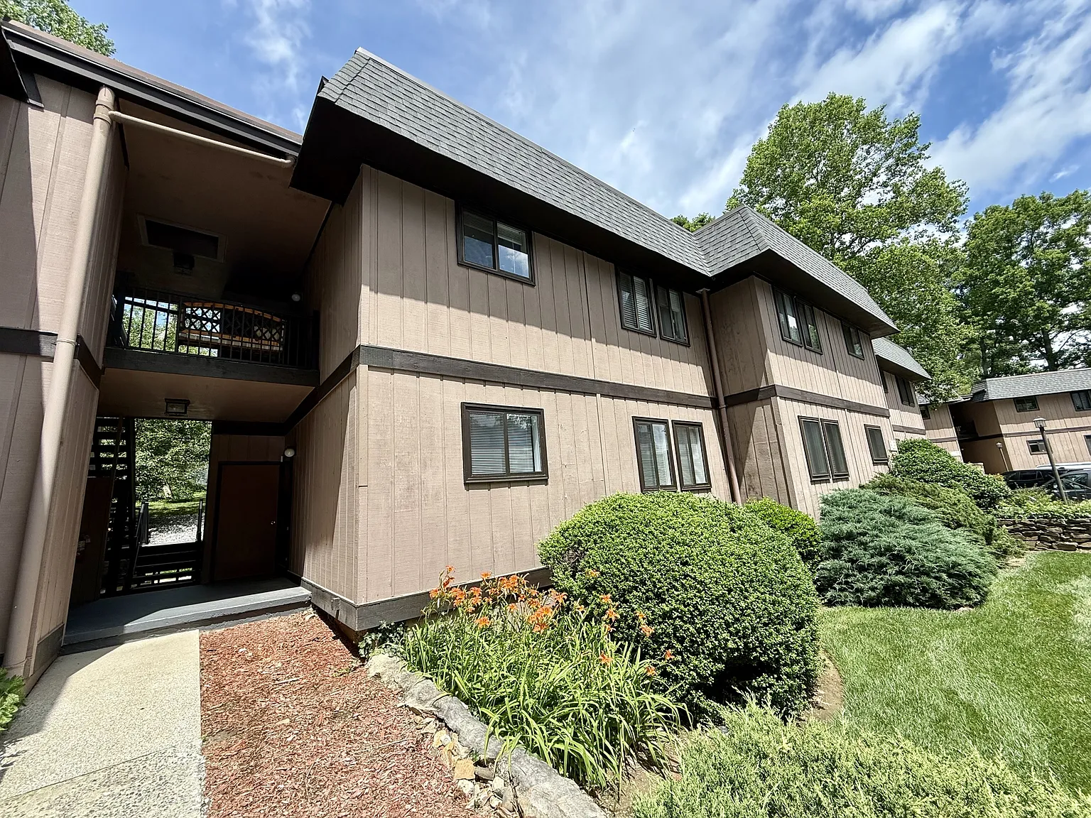 15 Lake Drive - 1 — Photo 1