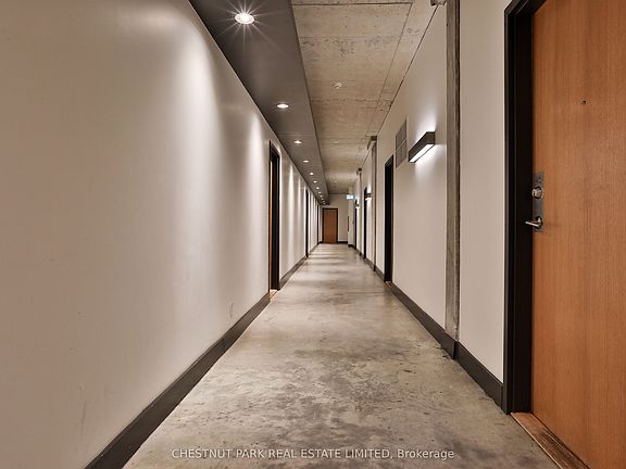 4th image of 369 Sorauren Ave #414