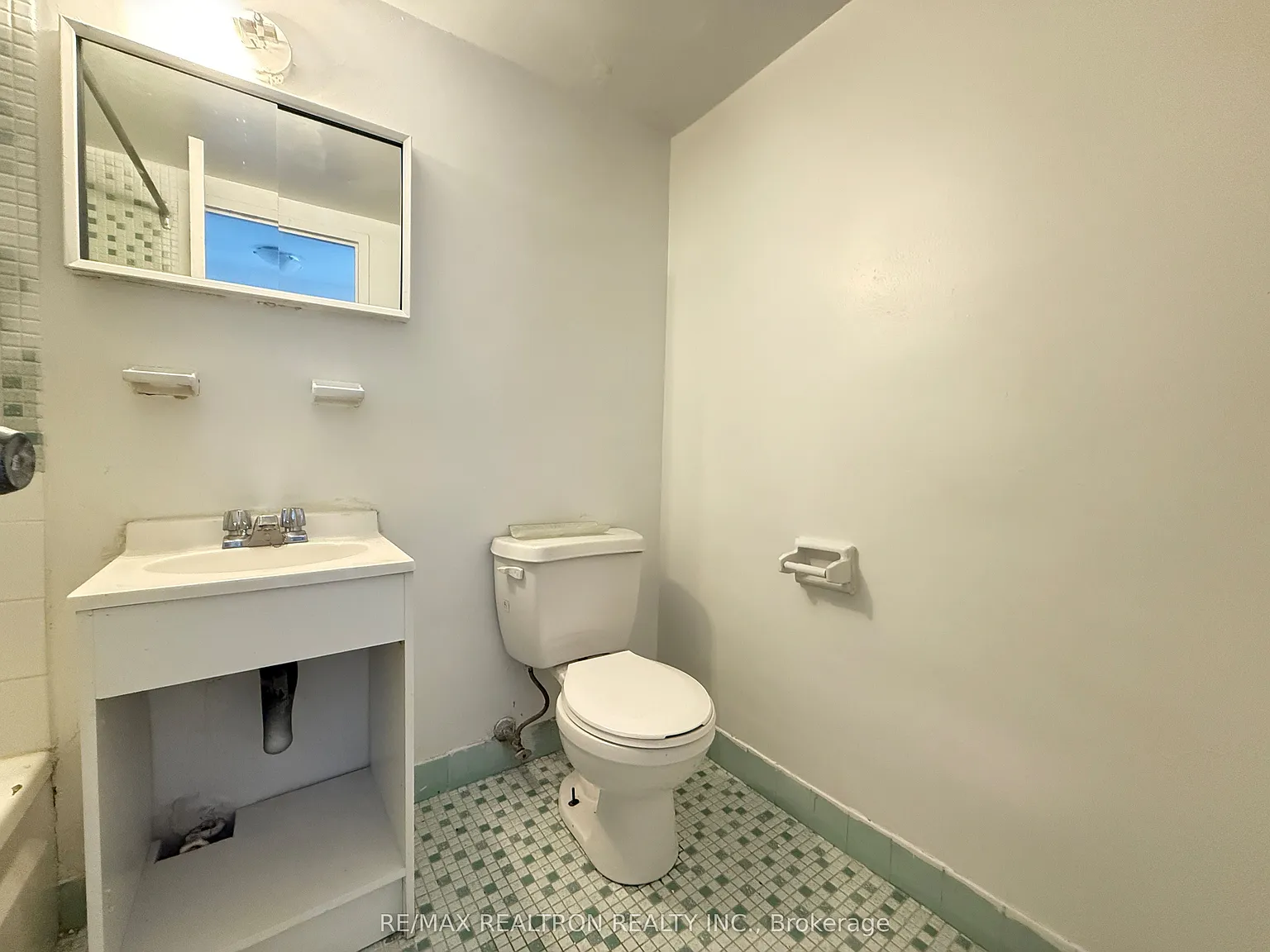 Studio, $1,595 — Photo 2